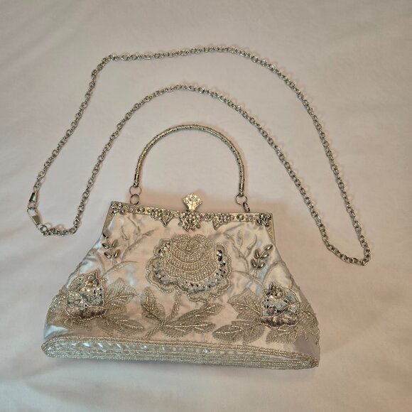 ELEOPTION Beaded Sequin Design Metal Frame Kissing Lock Satin Interior Party Bag - Picture 9 of 9